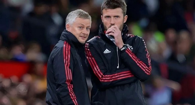 卡里克：曼联不该满足庆祝欧冠资格，要向更高排名发起冲击