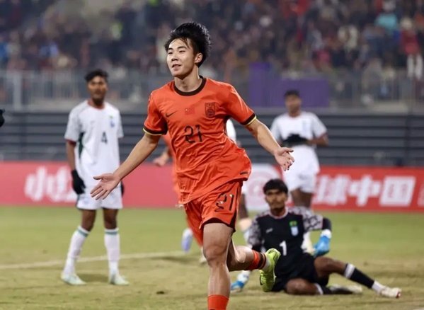 U17亚洲杯中国队名单：万项、邝兆镭领衔，帅惟浩、谢晋在列