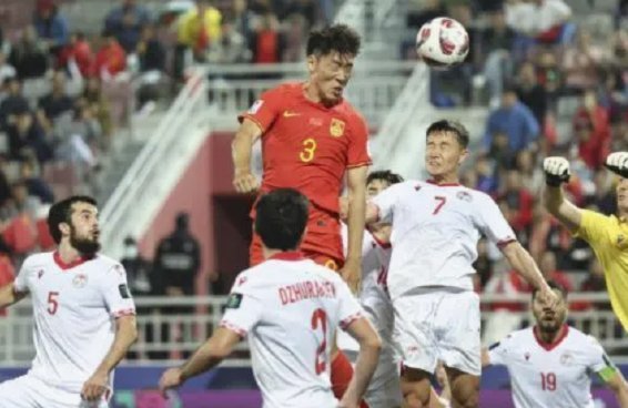 朱辰杰双响救主申花2-2平铜梁龙三轮不胜终结