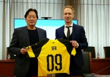 宋凯为了青训真的是做了很多实事的。多特蒙德俱乐部与中国足协签署青训发展合作备忘录。