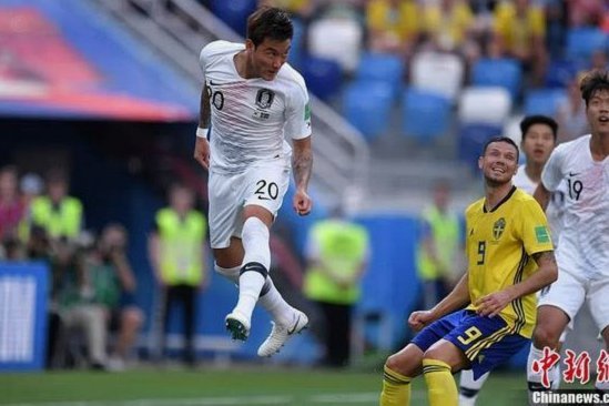 光化门沸腾：韩国球迷见证世界杯2-1逆转