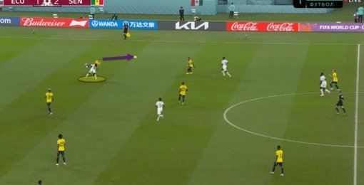 FIFA“捂嘴”红牌：阿尔米隆因冲突下场