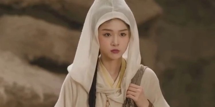 皮涅罗：梅西在场上向我提问，只因他是梅西所以对话被放大