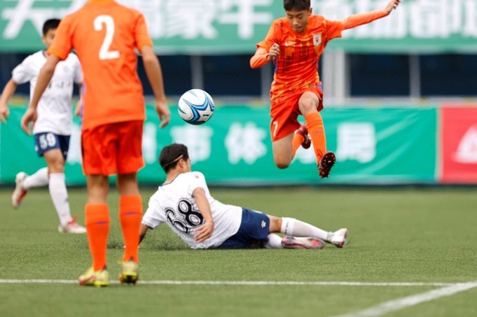 中青赛北一区沈阳1980U13对嗨球U13比赛开始了，各位去看