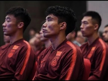 足协内部总结过，U17能赢的比赛，都是首发高中锋