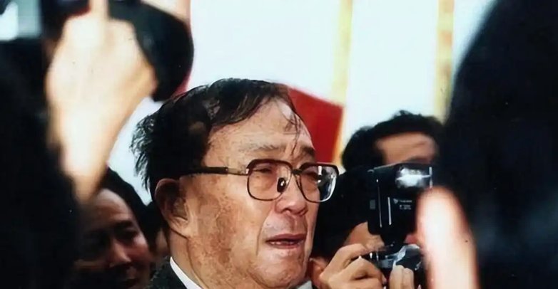 梁仕宇回来就是顶谢晋的位置的，谢晋因为某些原因入选不了